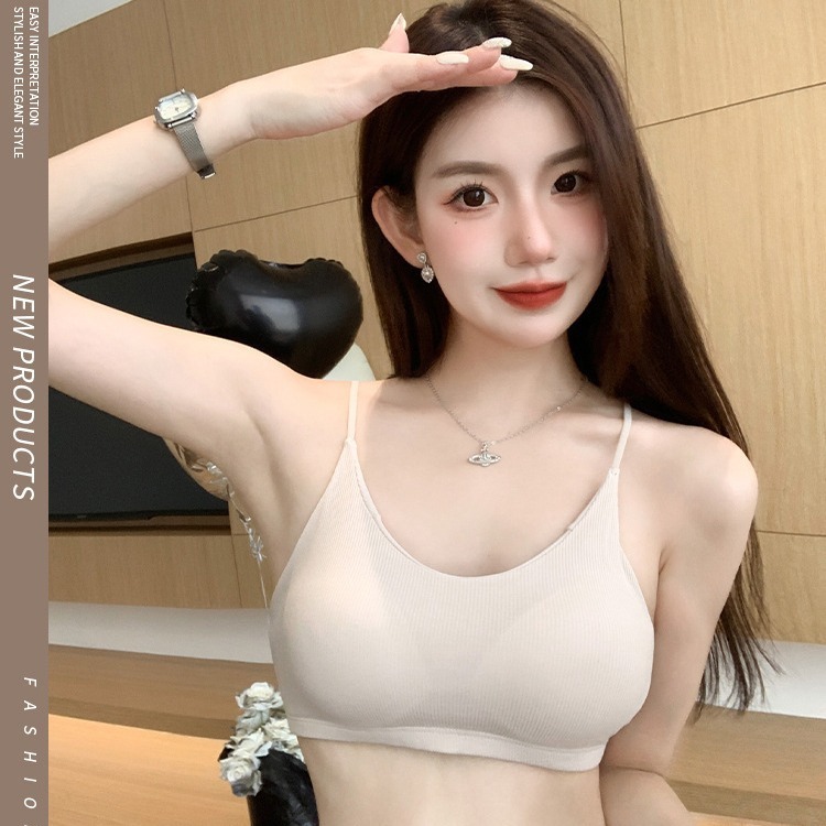 ラテックス固定カップマット甘美小ストラップベスト純欲風がブラジャーの中に入っています。|undefined