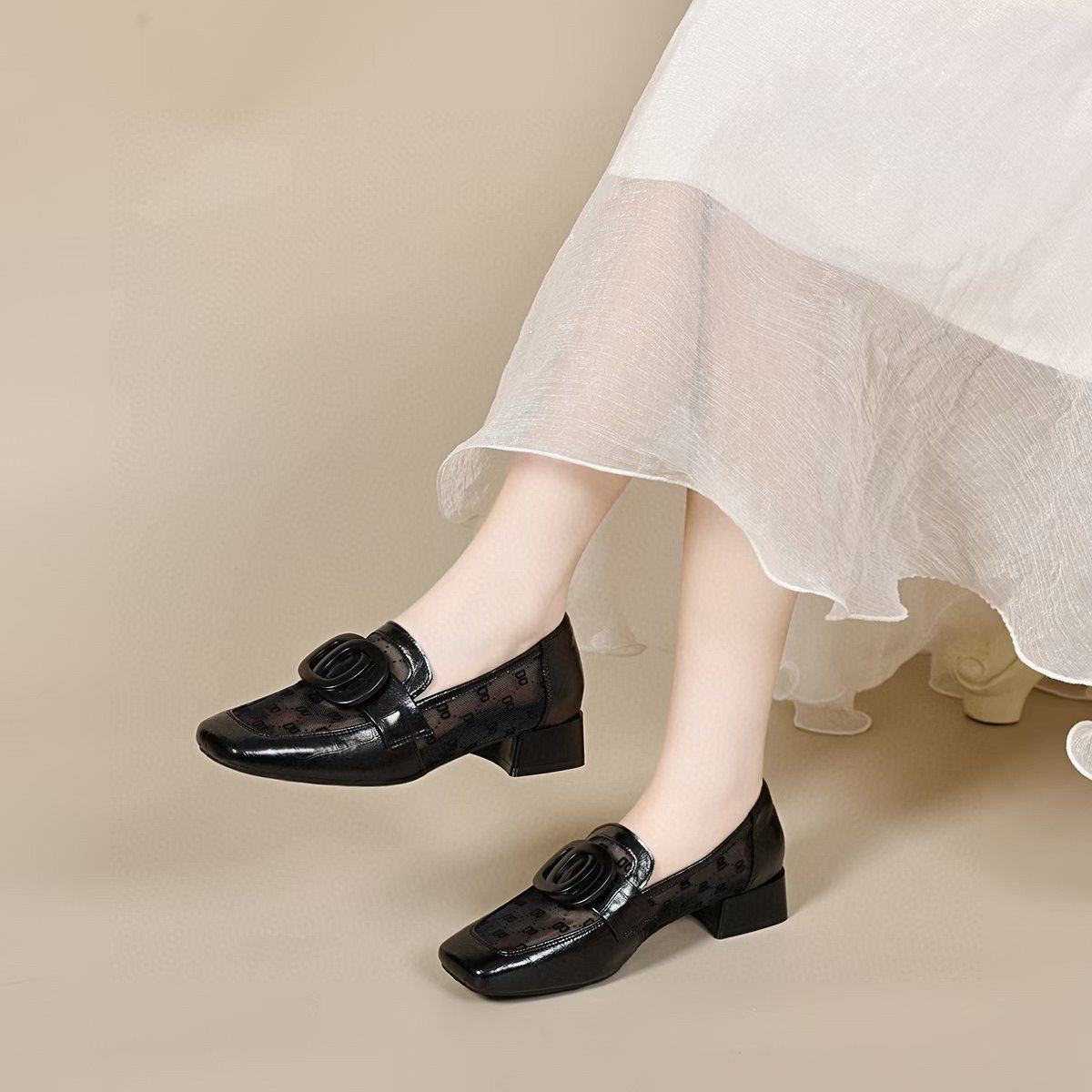 Sandal lười nữ mũi vuông gót thấp chất liệu da phối lưới thoáng khí — màu đen