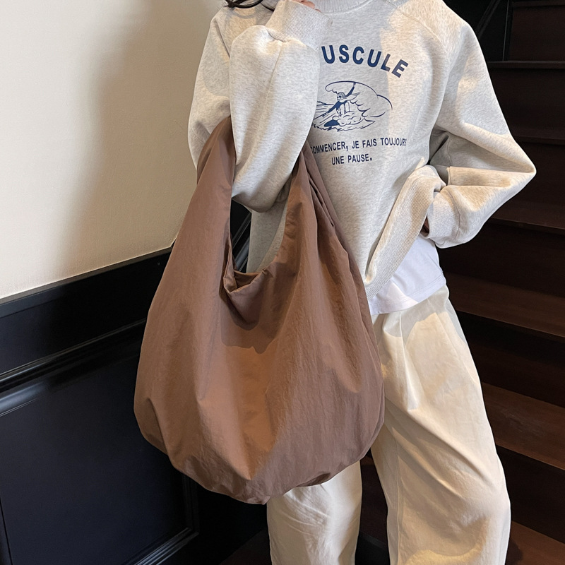 Bolso Tote de moda coreana 2025 nuevo bolso de lona bolso de tendencia perezosa bolso de hombro de gran capacidad casual