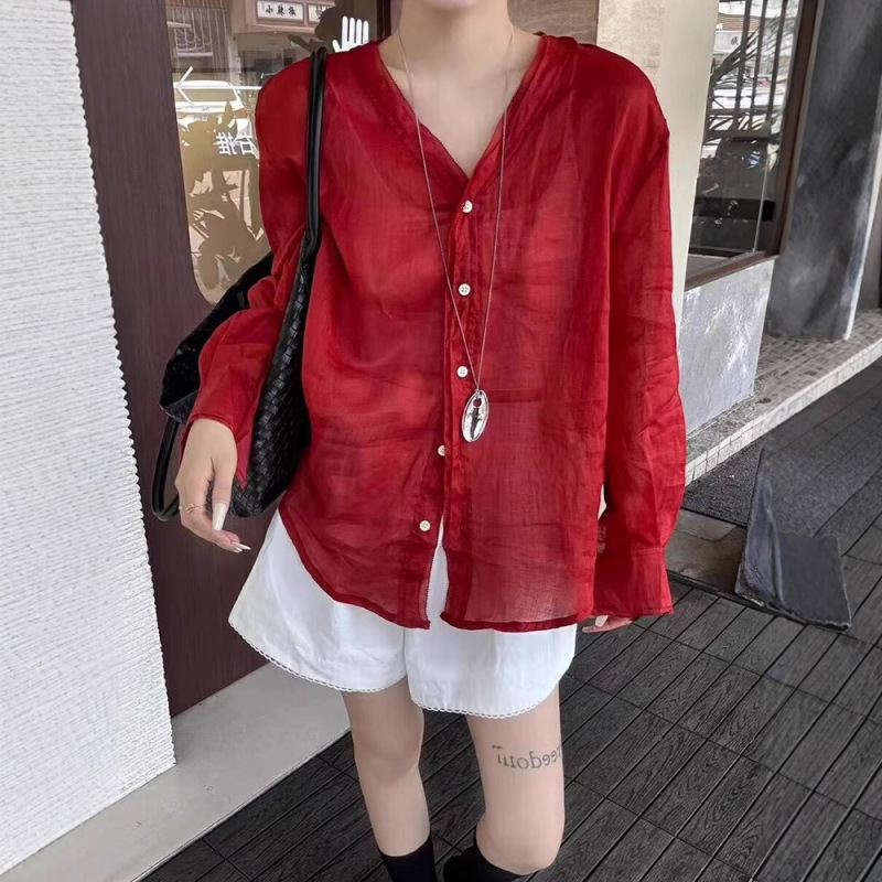 CHAOレベルのオススメ！女性用フレンチレッドVネック日焼け止めシャツ、春夏の軽くて薄いデザイン、多用途の痩身シャツ|undefined