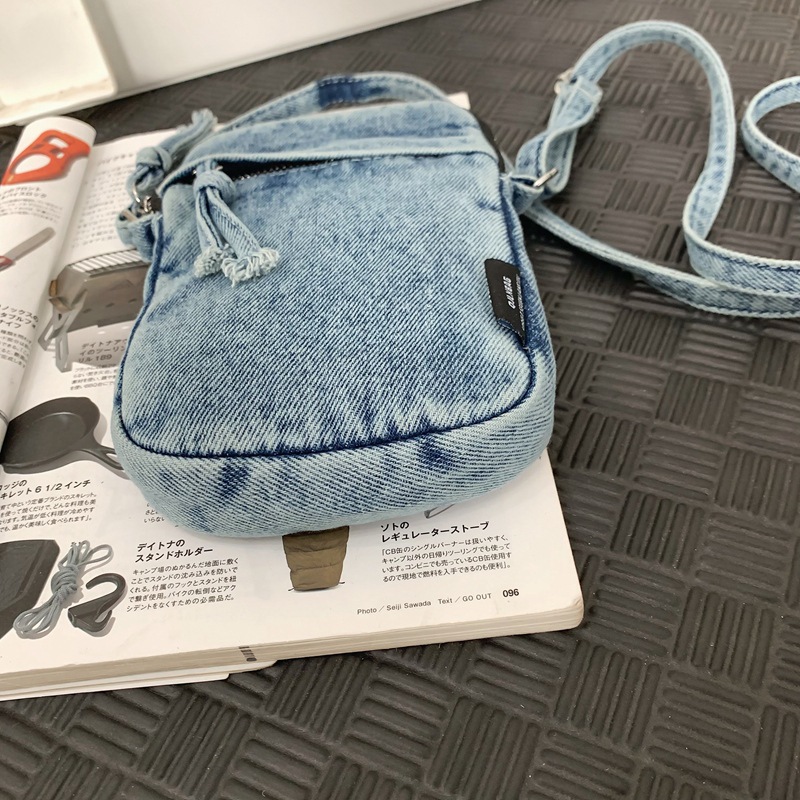 2024 nuevo bolso de mensajero ligero de un solo hombro bolso pequeño portátil de mezclilla tendencia de moda mini bolso de hombro para teléfono móvil