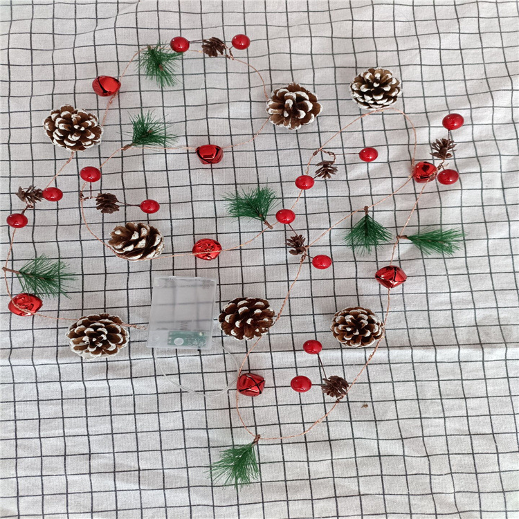 LED Pino cono luz cadena pequeña Morera fruta tirar bandera Navidad Pino cono cadena luz Pino aguja campana alambre cobre luz Nuevo cono de pino Luz