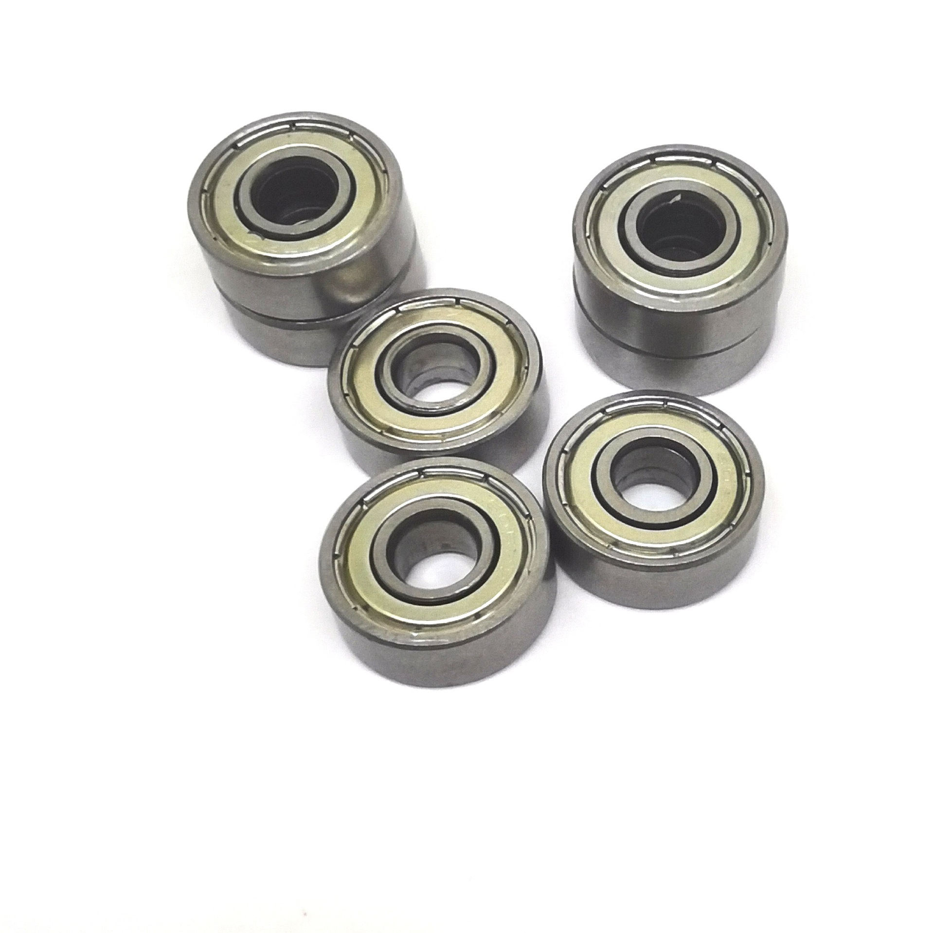 优质溜冰鞋专用轴承606ZZ轴承规格6*17*6mm玩具车滚轮轴承