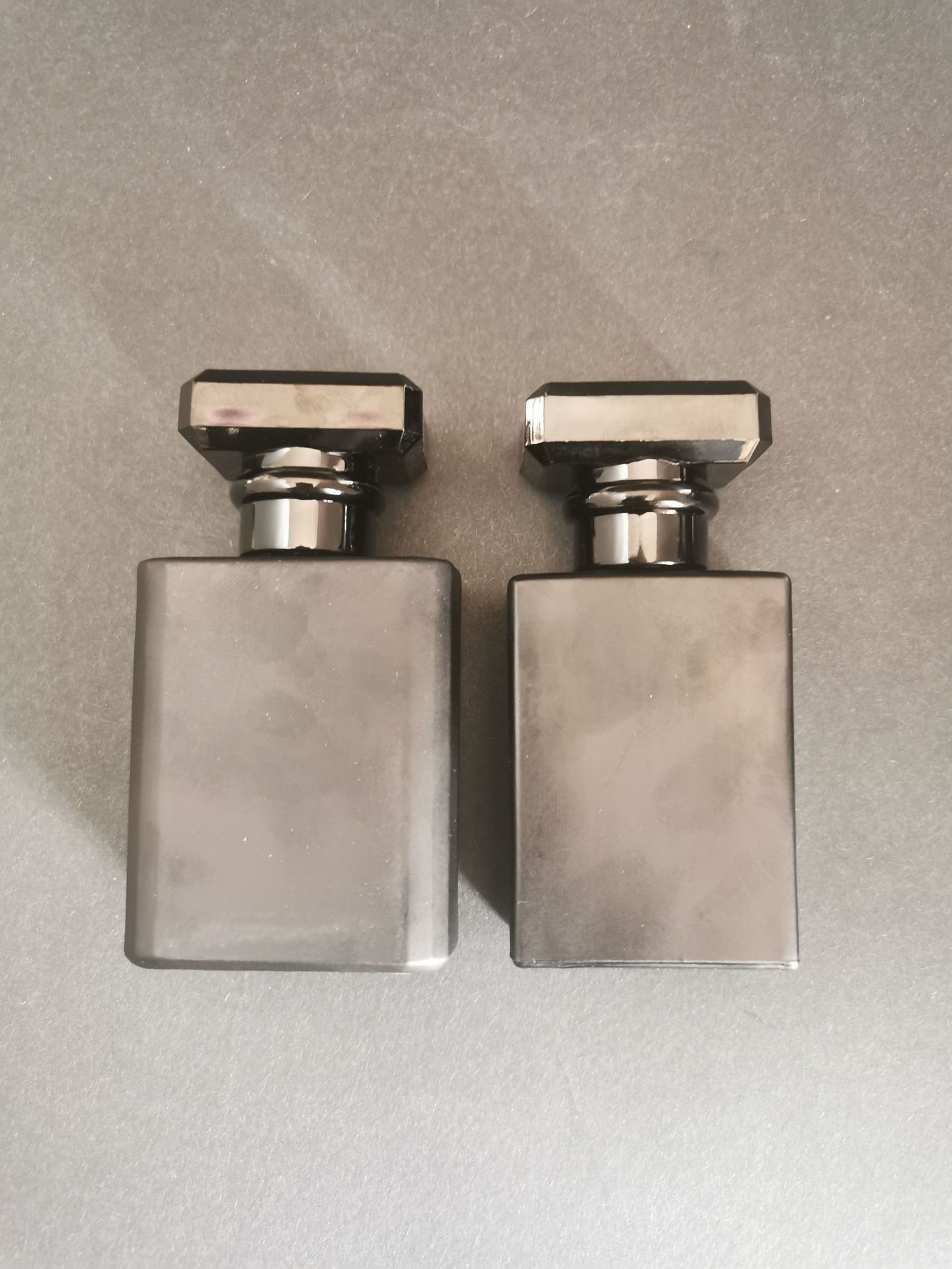30ML 50ML botella de perfume cuadrada de vidrio plano spray sub-embalaje boquilla de maquillaje botella vacía botella de spray botella de vidrio