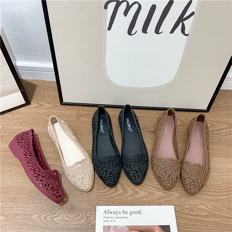 Новые летние женские пластиковые сандалии-желе, нескользящая универсальная рабочая обувь на плоской подошве, нескользящая пляжная обувь с полыми отверстиями