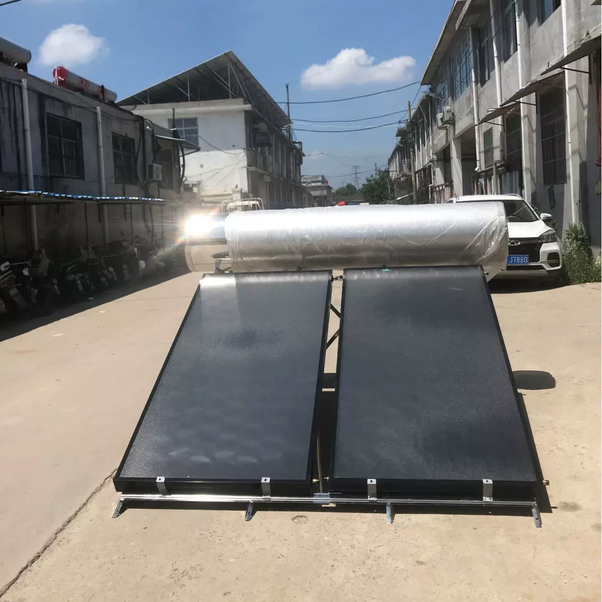 太阳能厂家供货太阳能无动力平板一体机牧场无动力太阳能采暖系统