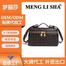 ����С���͹��ֹ��������ٴ������а�Ů�����μ�б��С����