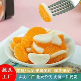 厂家批发果汁酸砂彩虹橡皮糖混合口味维C软糖儿童零食年货大礼包