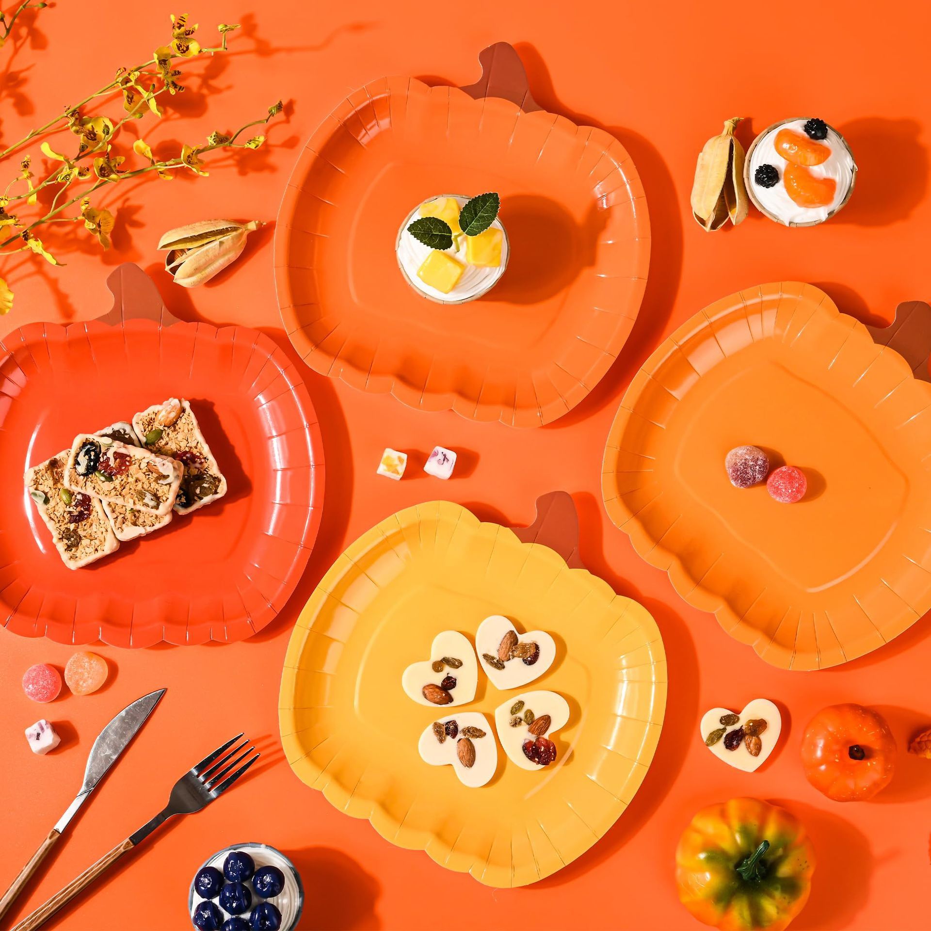 Nuevos productos transfronterizos Suministros para fiestas de Halloween Juego de vajilla desechable Decoración de mesa de fiesta Platos de papel desechables