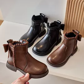 童运动鞋;童凉鞋;童皮鞋