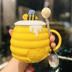 Girls' High-Quality Honey Bee Ceramic Mug with Lid and Spoon for Home Use Drinking Student Breakfast Milk Oat Large-Belly Cup
