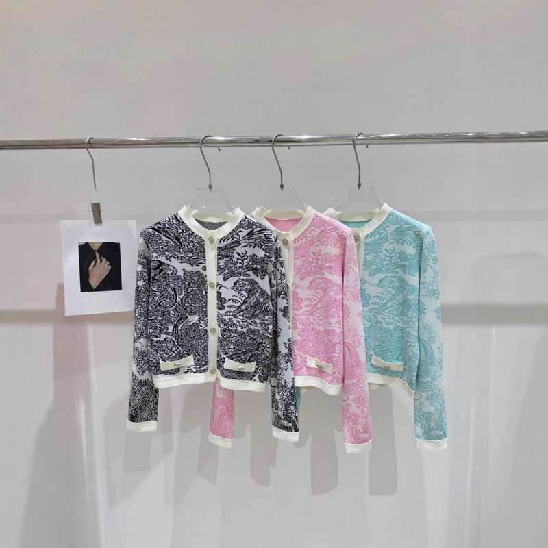 Autumn 2025 New Dijia Animal Forest Jacquard Pattern Knitted Long Sleeve Round Neck Cardigan Loose Versatile Top