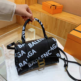 Bags女包2023世家巴黎新款字母印花沙漏包跨境风潮单间斜跨手提包