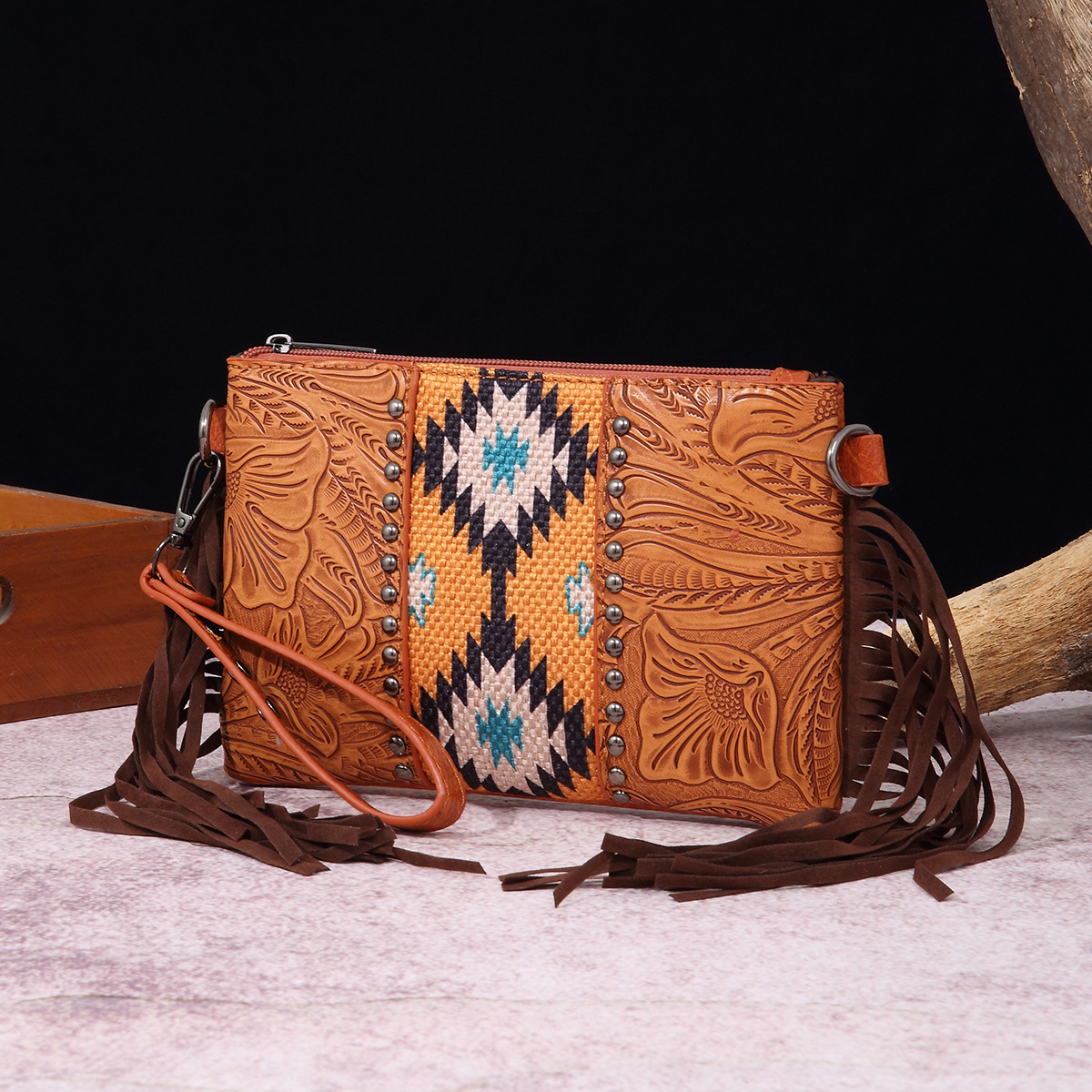 Intaglio in pelle di Boemia occidentale stampata in cotone e lino con borsetta e borsa a tracolla_voghion.com