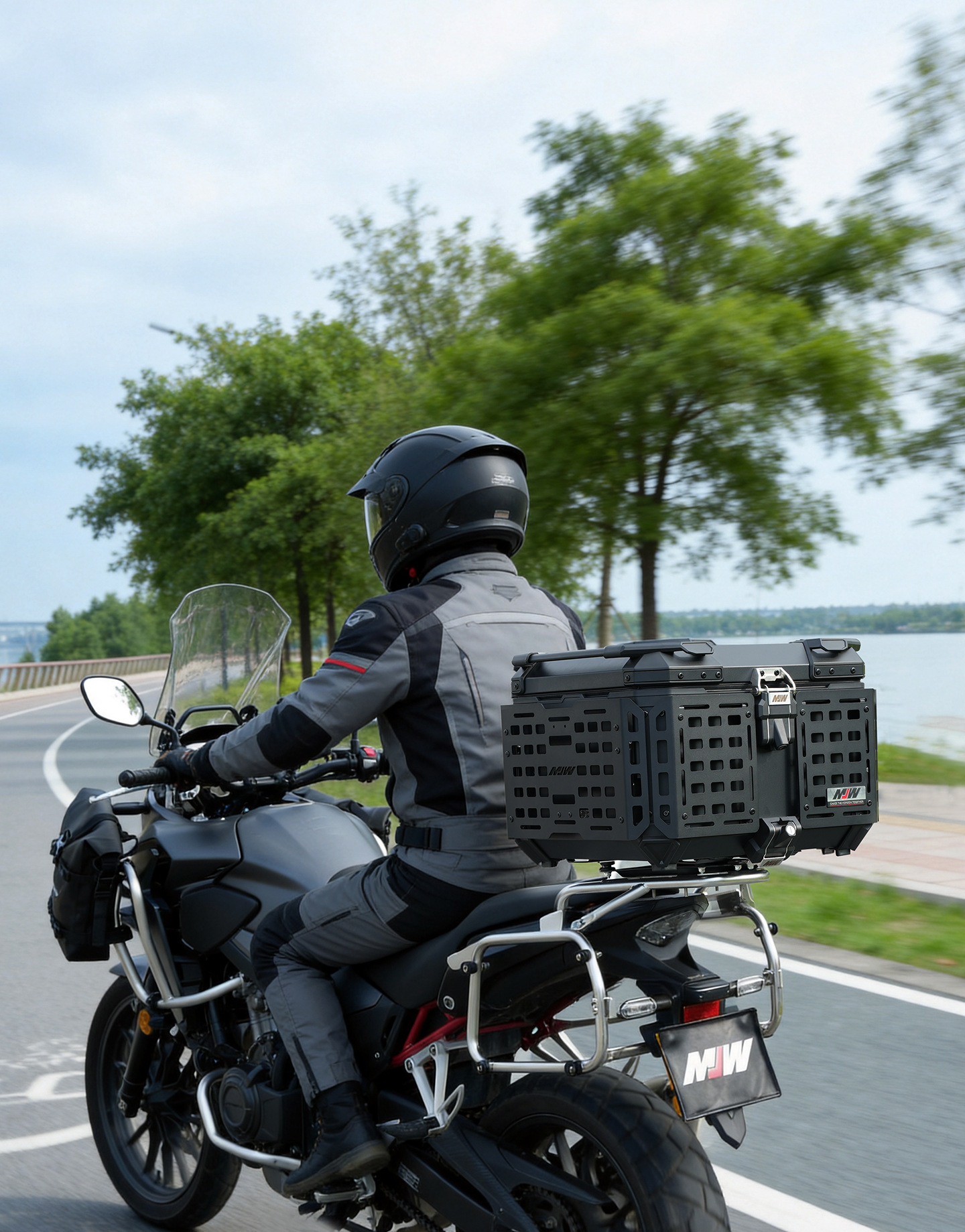 45L55L New Lock Bm Lock Motorcycle Aluminum Alloy Multifunctional Armored Tail Box Portable Perforated Board Trunk