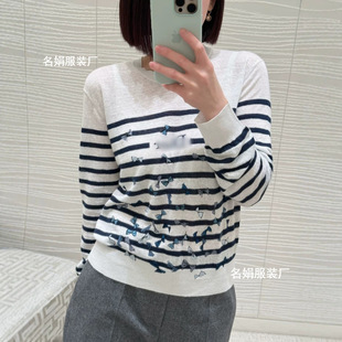 ��������CD�Ҹ߰汾�����¿�ײɫ�l�y�A�Iᘿ��L�����e����Ů�b