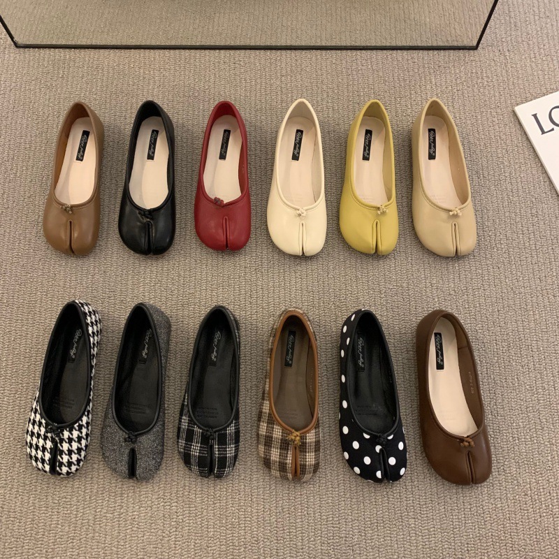 Korean Style Slip-on Red Slip-on Pig's Hoof's Horseshoe Bean Shoes Flat New Shallow Mouth Pumps Soft Sole Shoes Women's Summer