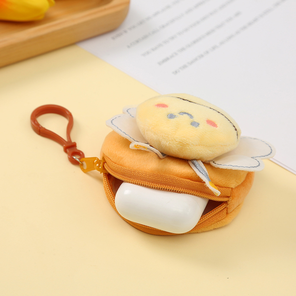 Women's Bee Plush Zipper Coin Purses display picture 2