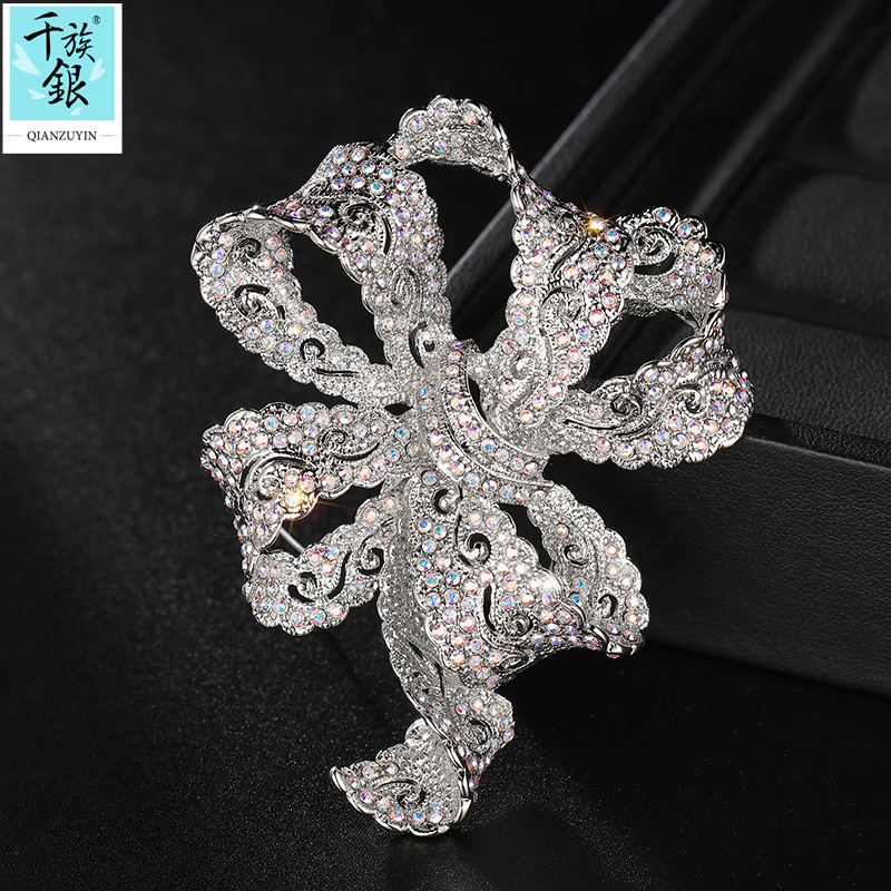 Thousand Family Silver Tmall Explosions European and American Exaggerated Bow Brooch Super Flash Full Diamond Corsage High-end Gift Jewelry
