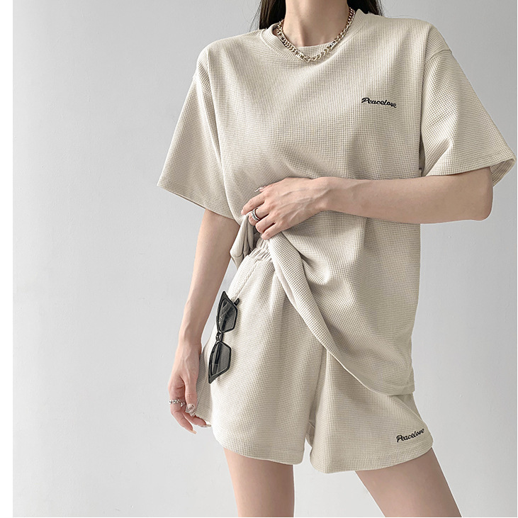 Loose Casual Sports Style Shorts Suit for Women, Waffle American Street Style Versatile Short-Sleeved Round Neck T-Shirt Two-Piece Set