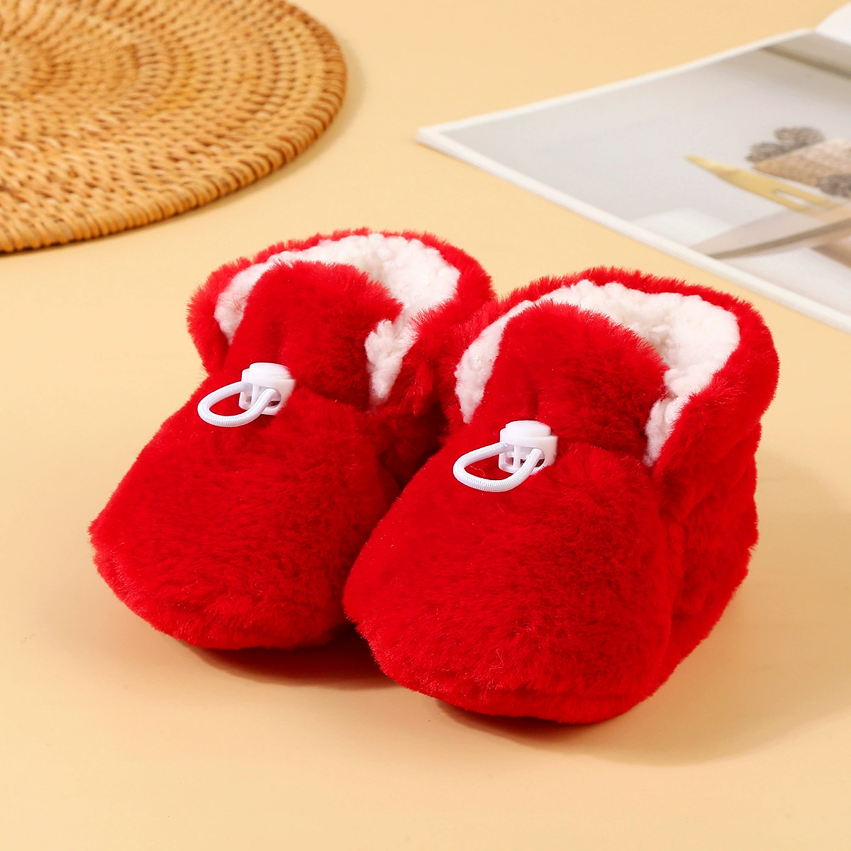 Теплые осенне-зимние зимние сапоги на хлопковой подкладке для малышей и младенцев, высокие детские ботинки на мягкой подошве, милые хлопковые сапоги на флисовой подкладке.