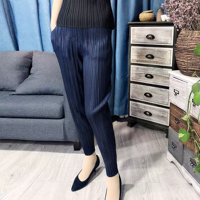 Женские укороченные плиссированные брюки Miyake, лето 2025, новые плиссированные брюки-морковки, облегающие повседневные универсальные утягивающие длинные брюки