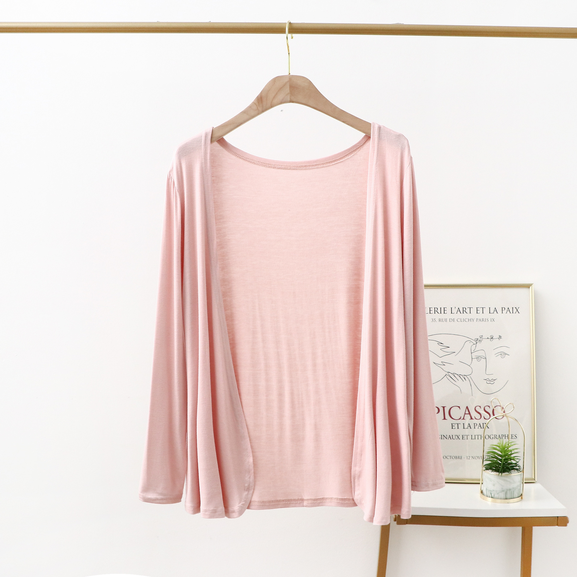 Modal Capa delgada nueva camisa de protección solar cubierta exterior color sólido manga larga superior gran arco cardigan moda image 10