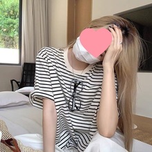 韩系条纹短袖T恤女夏季2024新款设计感小众圆领宽松显瘦半袖上柒