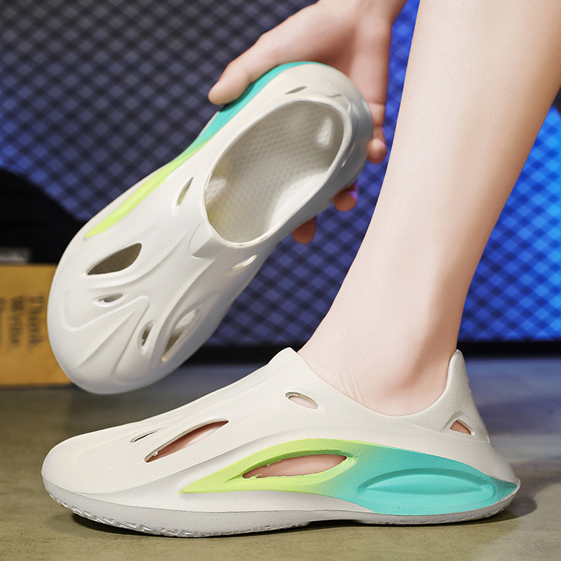 Zapatos con agujeros para parejas, suela suave de verano, sandalias deportivas de coco, hombres y mujeres usan zapatillas ligeras en la playa