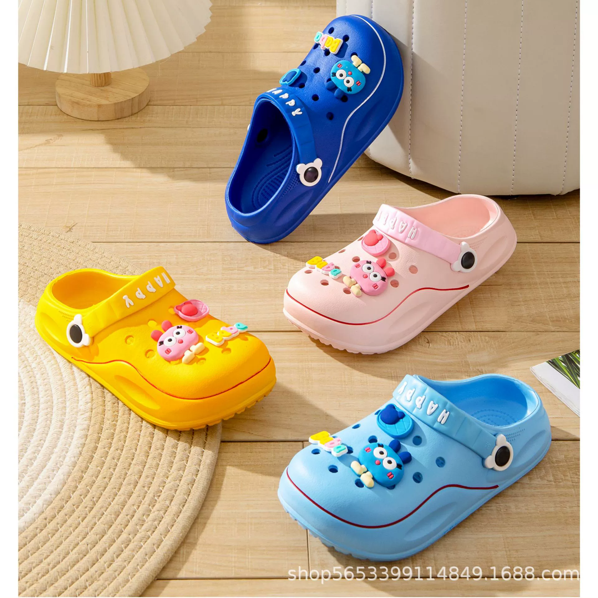 Детские креативные сабо для детей маленького и среднего размера, мальчиков и девочек, сандалии с героями мультфильмов, дышащая нескользящая детская пляжная садовая обувь.