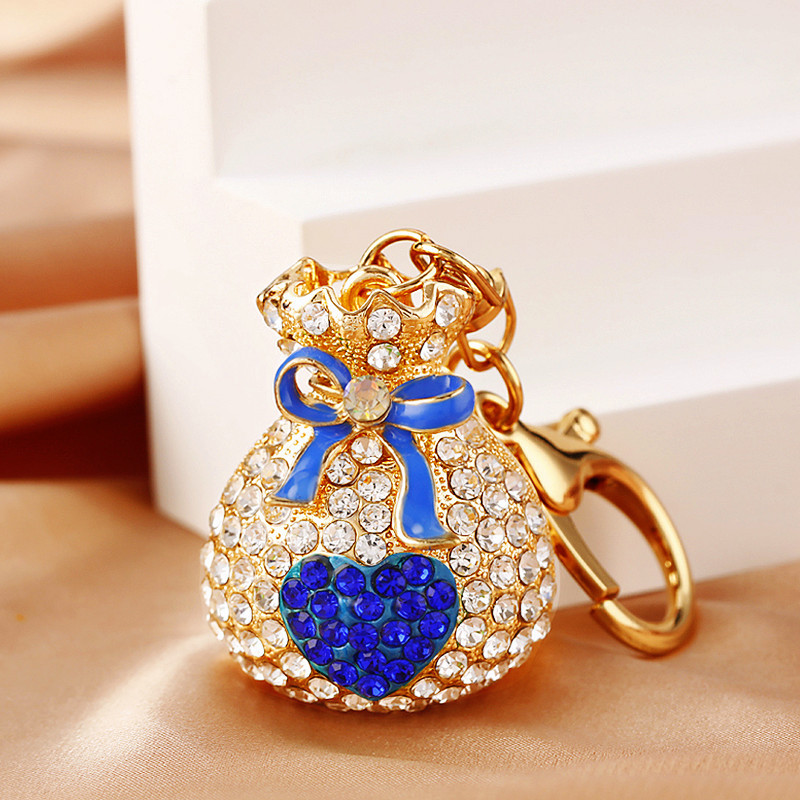 Diamond Embellished Heart Shaped Keyring For Handbags And Keys_voghion.com