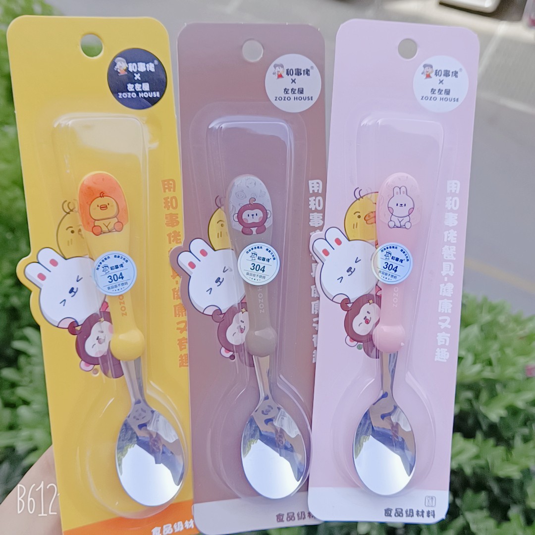 Nueva moda caja de dibujos animados de acero inoxidable regalo snack cubiertos set estudiantes portátiles cucharas al aire libre palillos