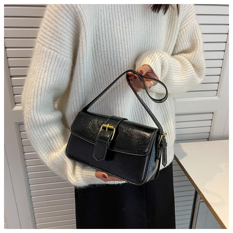 Green Underarm Bag