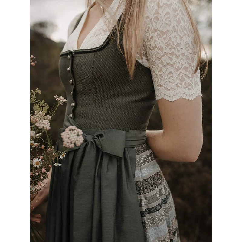 Популярный немецкий костюм для Октоберфеста 2025 года на независимом сайте Amazon