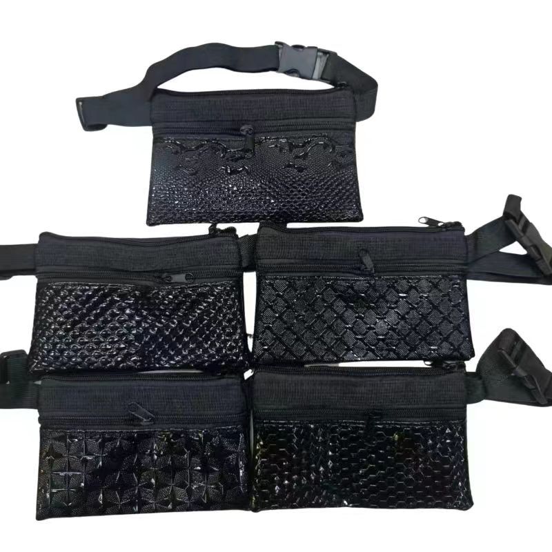 무작위 색상의 중간 밝은 가죽 허리 번들