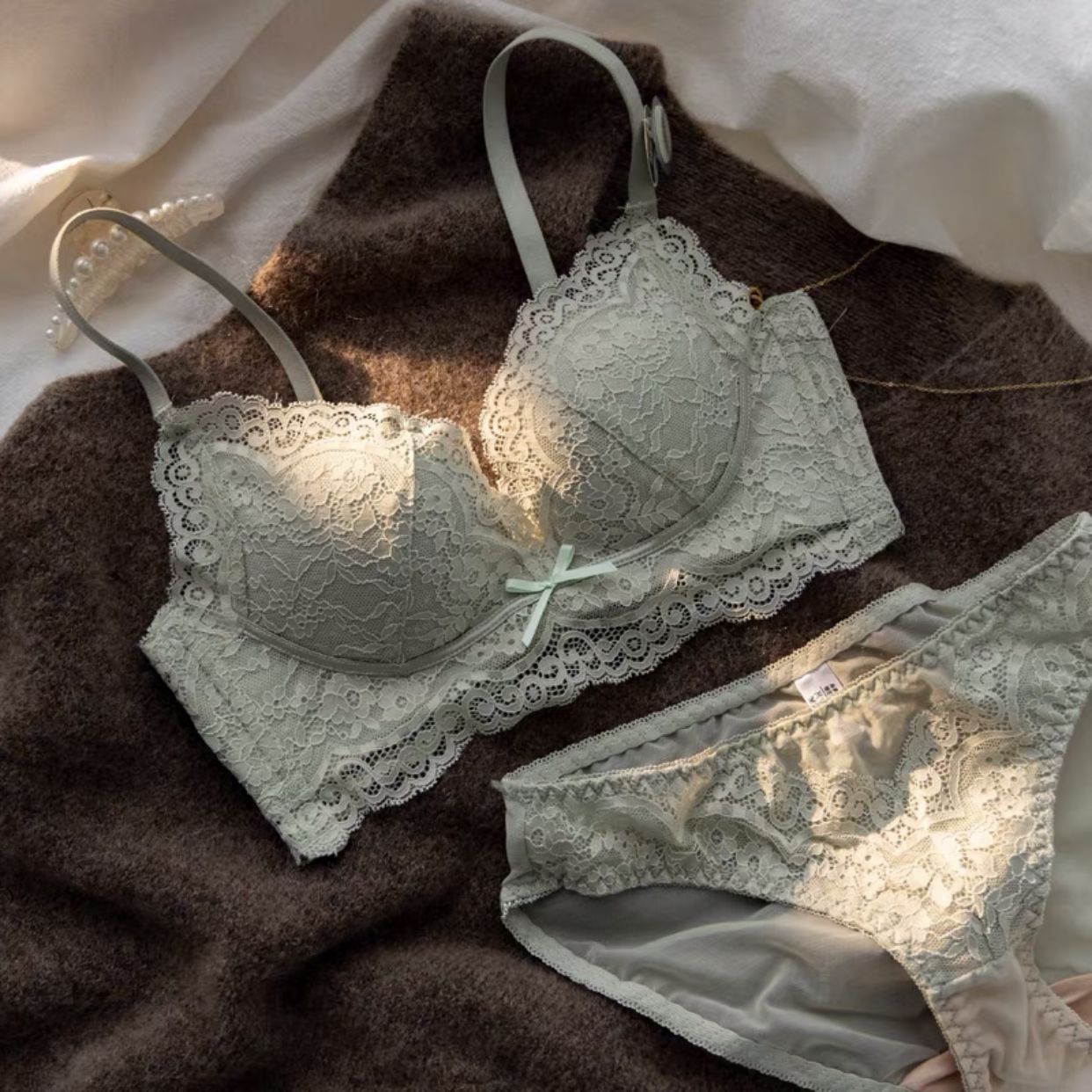 6696 chica dulce pequeño pecho empuja hacia arriba el sujetador ropa interior de encaje ajustable modal látex sujetador traje de las mujeres