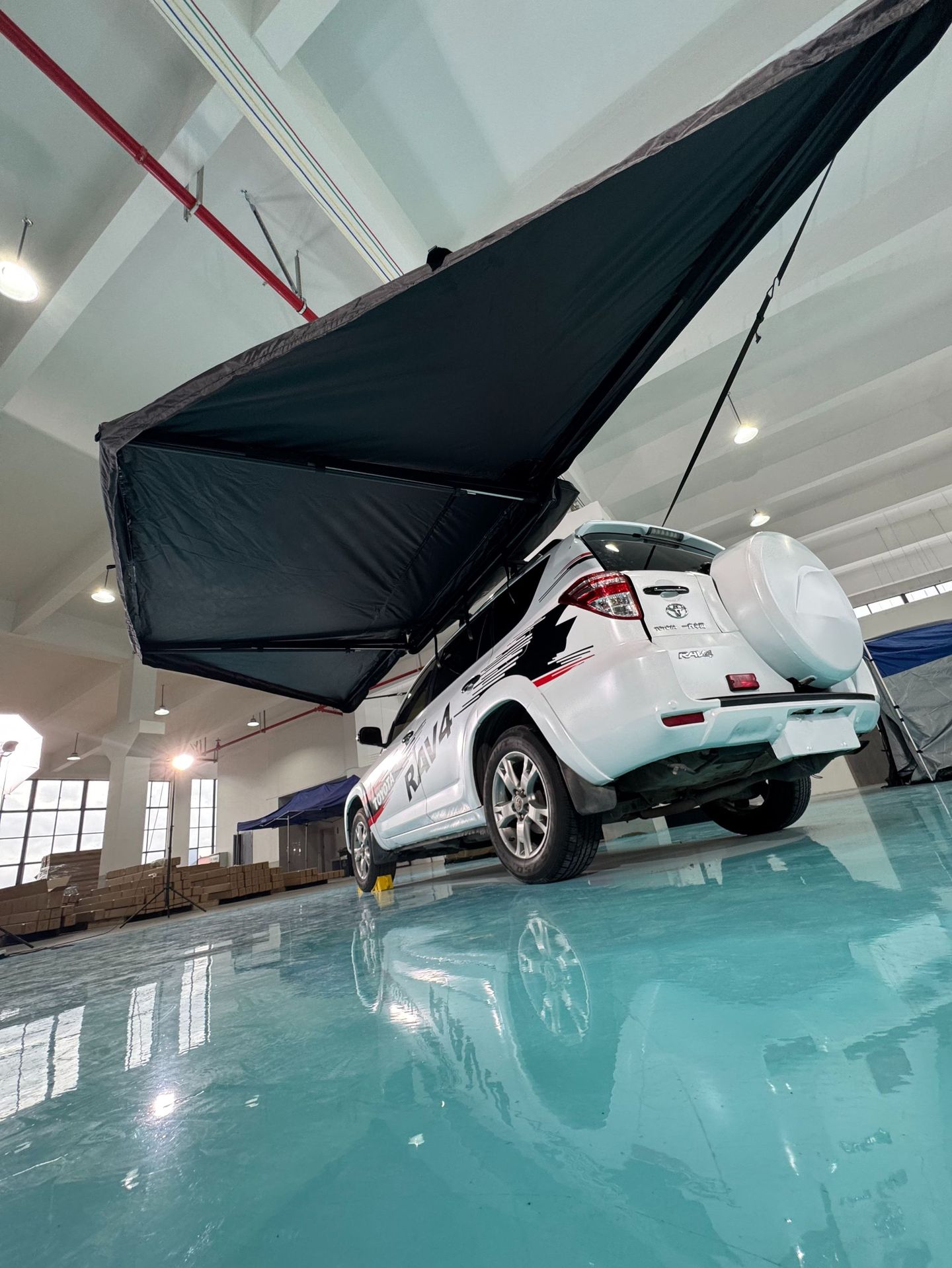 Car Side Fan-Shaped Tent 180-Degree Car Side Tent Rainproof and Sunproof Quick-Opening Black-Coated Aluminum Alloy Camping Car Side Tent