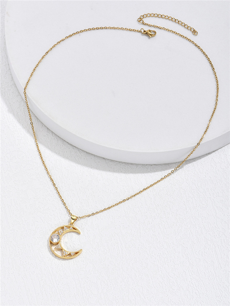 Fashion Copper Micro-inlaid Jewelry Gold Electroplating Hollow Moon Pendant Necklace display picture 3