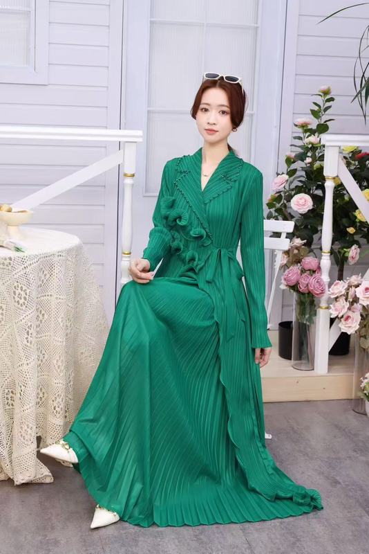跨境欧美三宅褶皱高级感夏季新款西装领系带显瘦连衣裙优雅女装|undefined