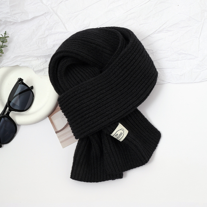 Bufandas para mujeres de alta calidad 2024 otoño y invierno nuevo estilo versátil coreano color sólido engrosado calentamiento lana bufandas de punto cuello