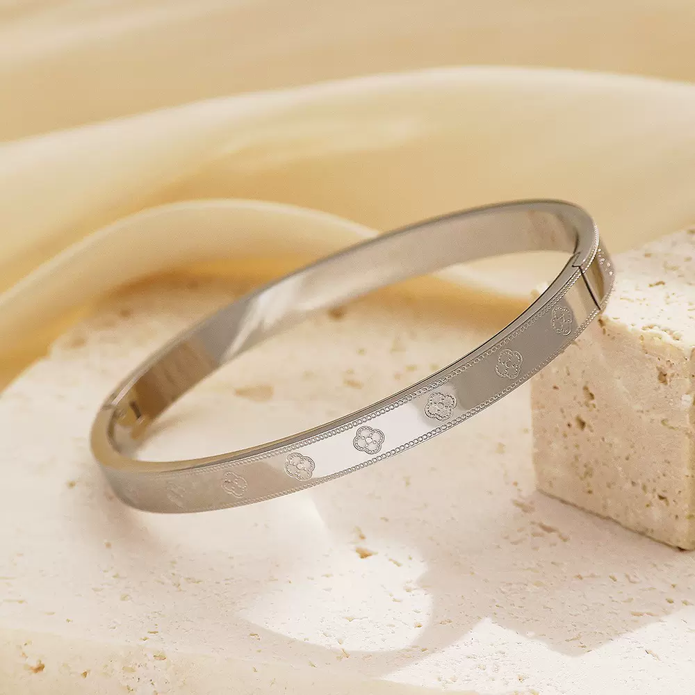 幸运圆圈手环时尚气质轻奢高级感新款电镀设计手镯送女友礼物