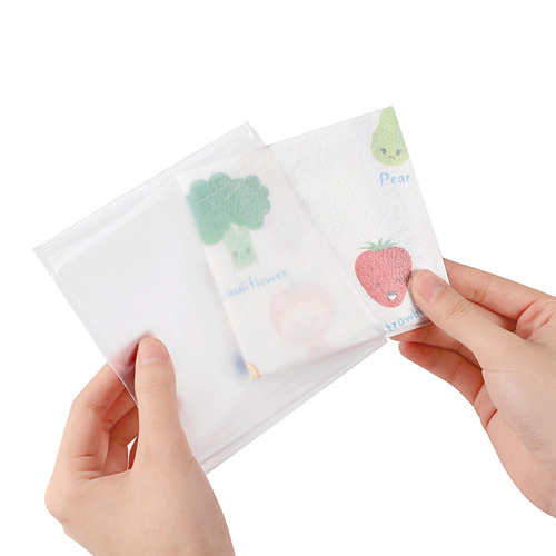 Wholesale Mucun Wash-Free Disposable Napkins Baby Waterproof Oil-Proof Children's Table Mat Baby Learning to Eat Tablecloth