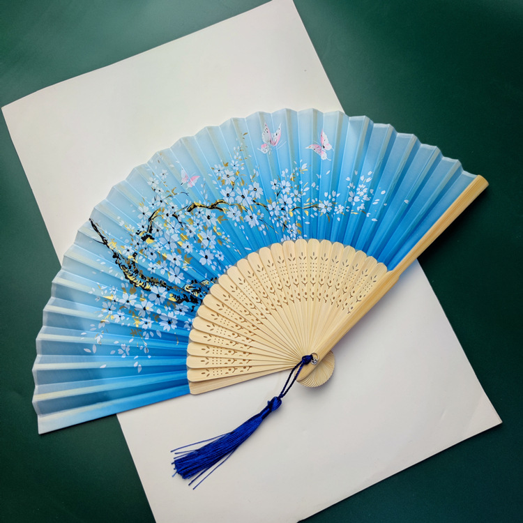 푸른 벚꽃 나비