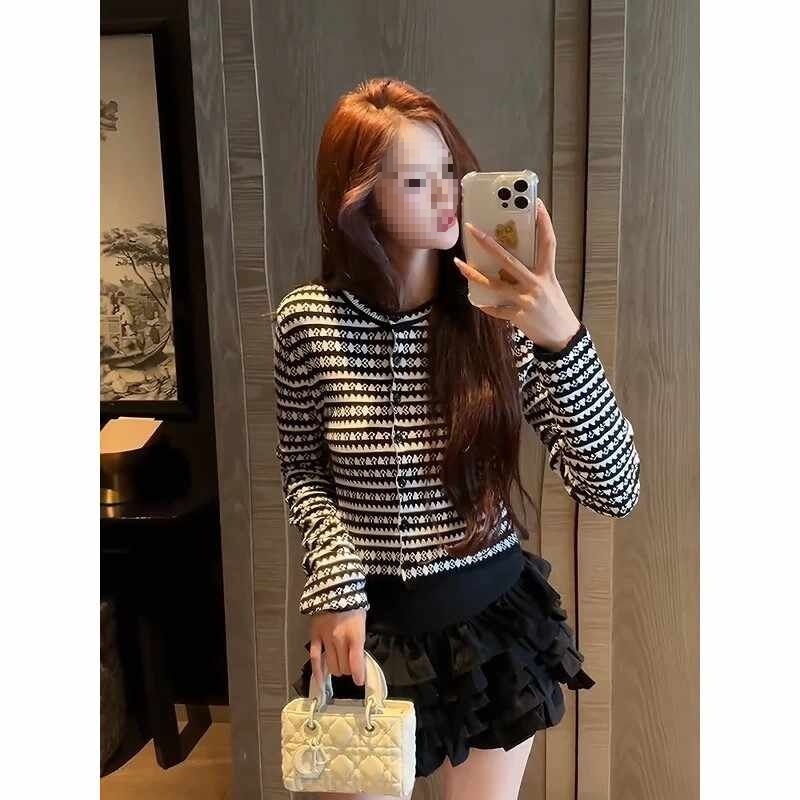 黑白撞色条纹长袖针织开衫外套女2025早秋新款辣妹修身短款上衣潮|undefined