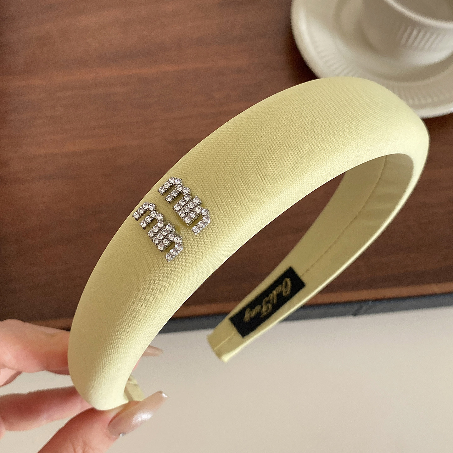 Alta calidad, lujo ligero, pequeña esponja fresca, diadema de color fino, venta al por mayor para mujer, paquete de pelo superior de cráneo alto, horquilla de lavado de cara de verano image 134