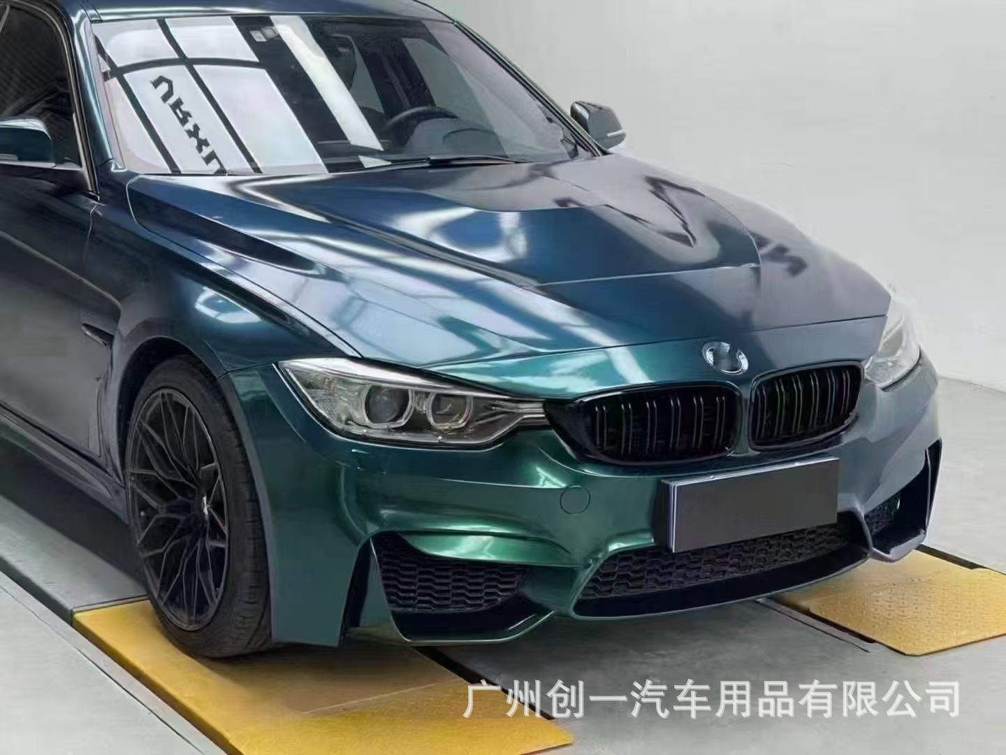 Suitable for BMW 3 Series F30/F35 modified with M3 wide-body kit replica wide-body front and rear bumpers, fenders, and grille