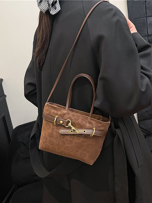 秋冬季磨砂小包包女2025新款高级感通勤复古豹纹水桶包斜挎手机包|undefined