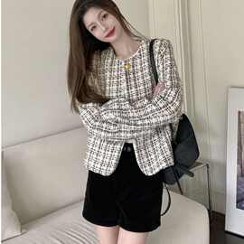 粗花呢韩系格纹外套女装秋冬高级感独特复古正肩加厚保暖开衫上衣
