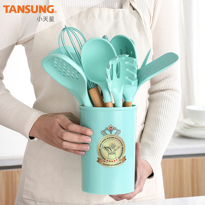 332-新款木柄硅胶厨具(1)