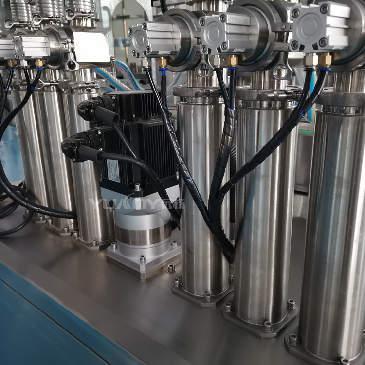 Զ���е�Զ���װ��������������˸��ǽ�������װ����ˮ�߳���